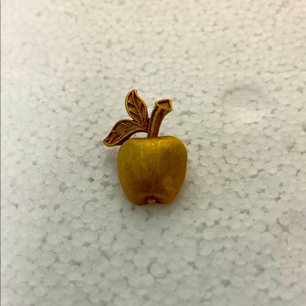 Vintage Brooch Avon Mini Apple Detailed Textured Goldtone Metal Booch